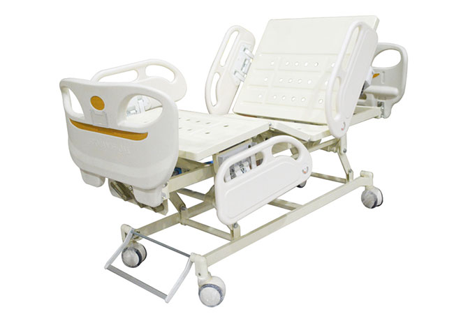 HOSPITAL-BED-WITH-CENTRAL-BRAKE