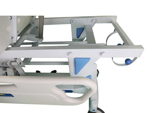 Patient-transfer-cart-with-oxygen-cylinder-holder